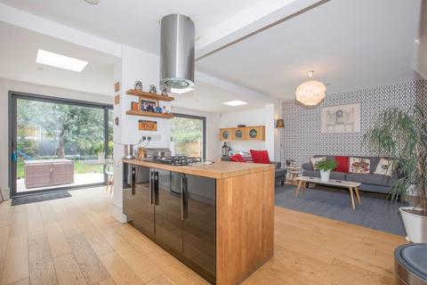 67 Malden Hill, New Malden, KT3 4DS