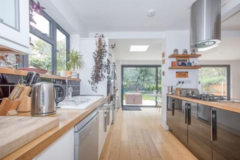 67 Malden Hill, New Malden, KT3 4DS