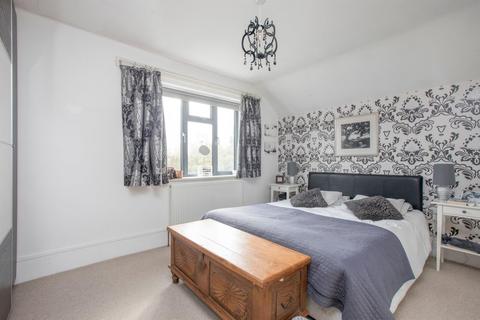 67 Malden Hill, New Malden, KT3 4DS