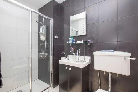67 Malden Hill, New Malden, KT3 4DS
