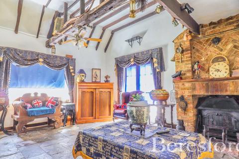 Aukingford Bridge Cottage Epping Road, Ongar, CM5 0DD