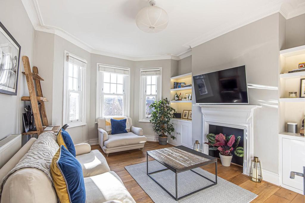Marius Road, Balham 2 bed flat £600,000
