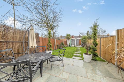53 Aviemore Way, Beckenham, BR3 3RS