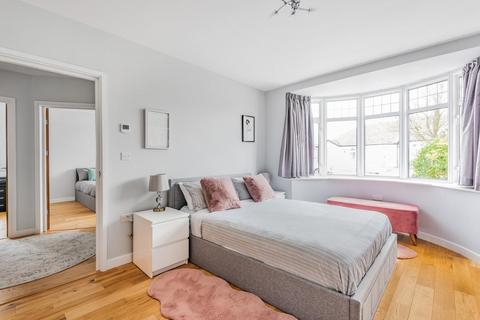 34 Hillview Road, Chislehurst, BR7 6DS