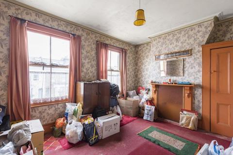 58 Ravenswood Road, London, SW12 9PJ