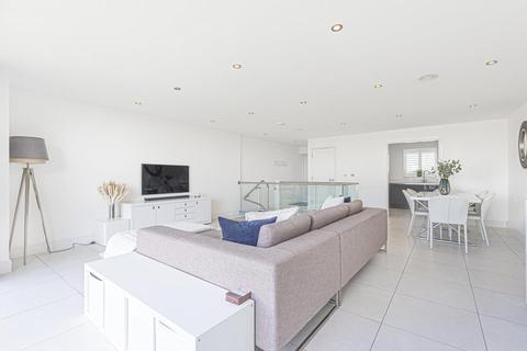 8 Ceres View, Biggin Hill, Westerham, TN16 3FA