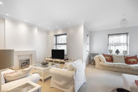 2 Rawlings Close, Beckenham, BR3 3GR
