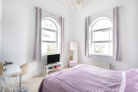 2 Rawlings Close, Beckenham, BR3 3GR