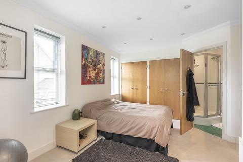 2 Rawlings Close, Beckenham, BR3 3GR