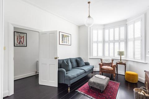 7 Brenda Road, London, SW17 7DD