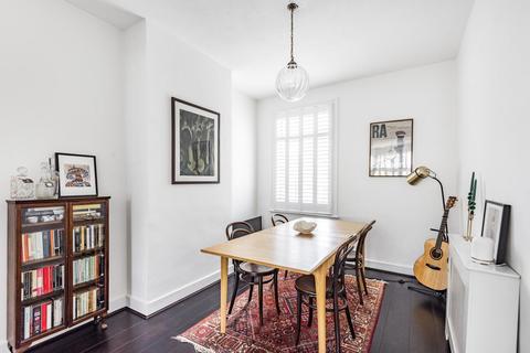 7 Brenda Road, London, SW17 7DD