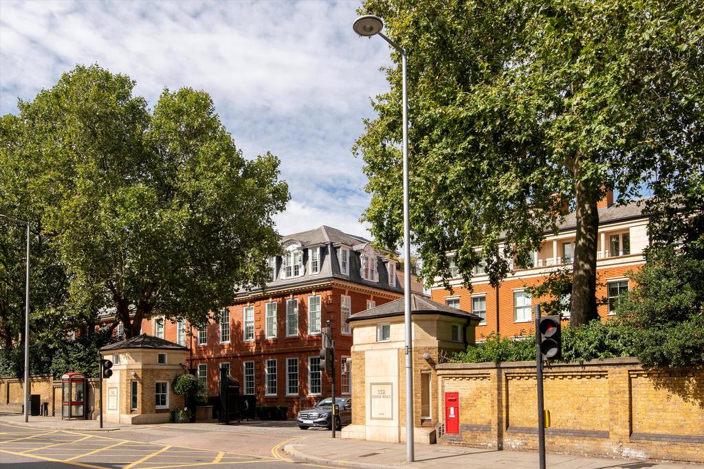 Mathison House, Kings Chelsea... 2 bed apartment £1,795,000