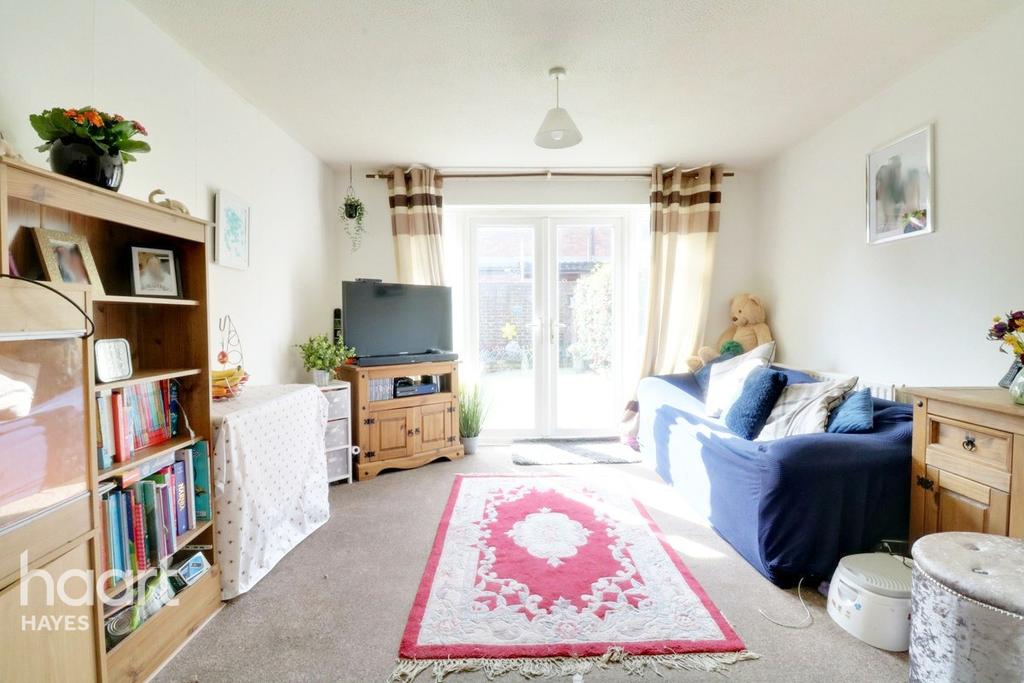 Marshall Drive, Hayes 1 bed terraced house £275,000