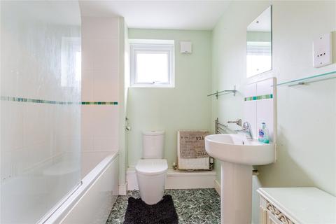 4 Glenham Way, Chadderton, Oldham, OL9 8BW