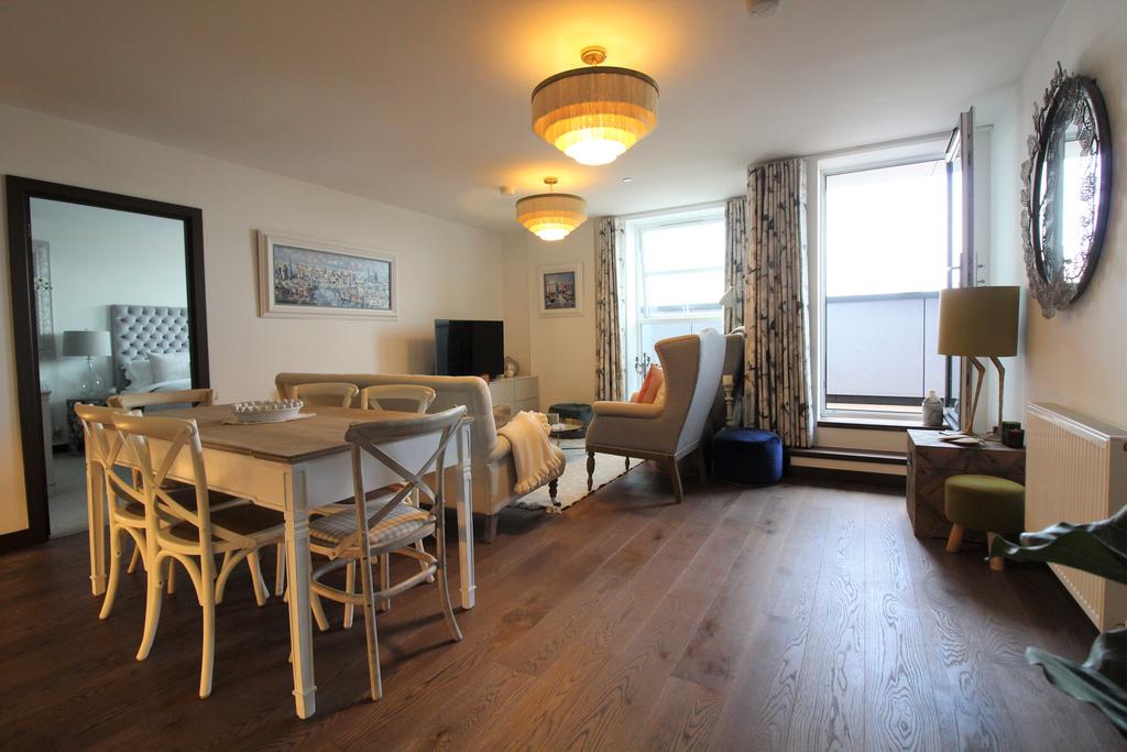 Avonside House, FLETTON QUAYS, Peterborough, PE2 2 bed apartment £265,000