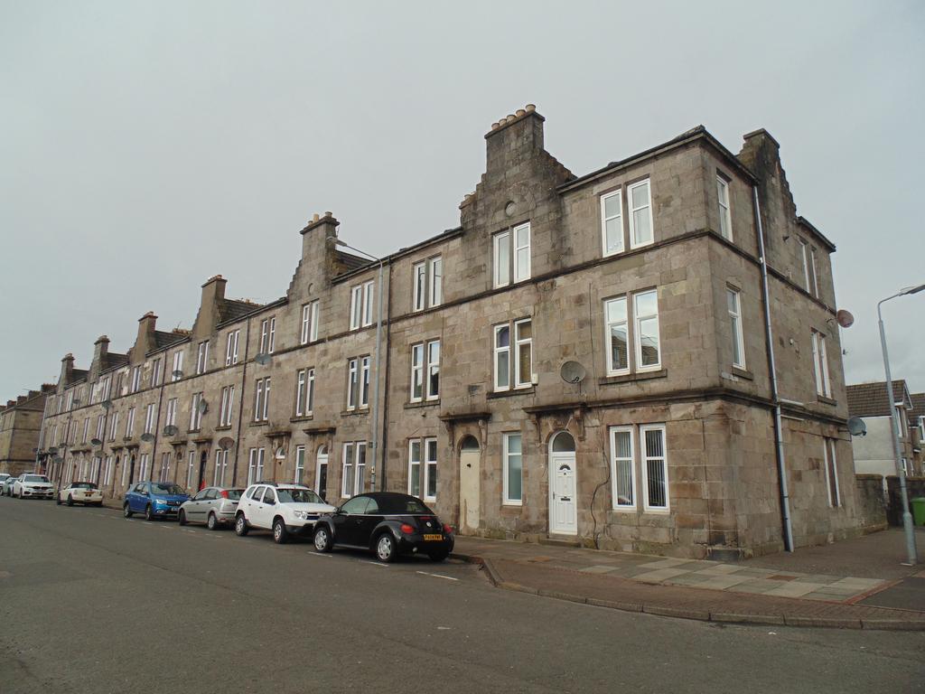 Castlegreen Lane, Dumbarton G82 2 bed flat £55,000