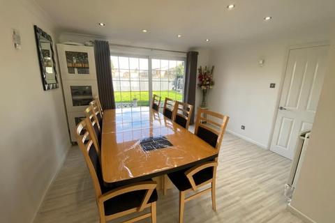 5 Willow Rise, Little Billing, Northampton, NN3 9AR