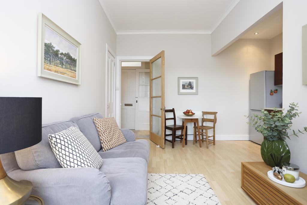 Sitting Room/Kitchen