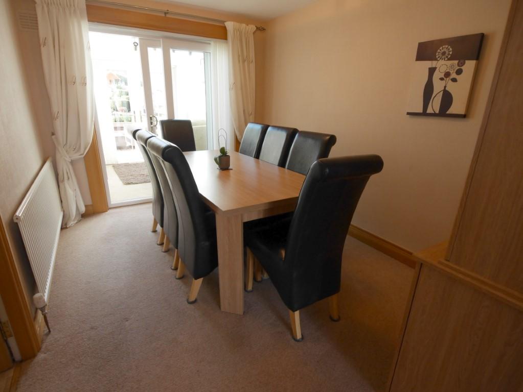 25 Loganbarns Drive, Dumfries, DG1 4 BT - Braidwood