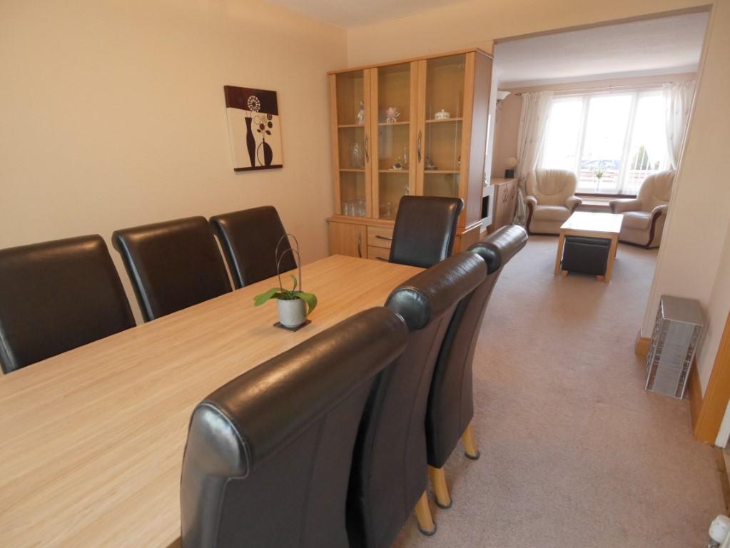 25 Loganbarns Drive, Dumfries, DG1 4 BT - Braidwood