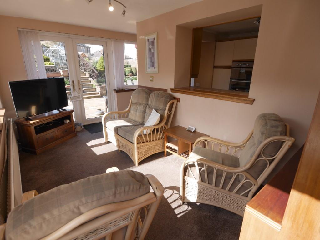 25 Loganbarns Drive, Dumfries, DG1 4 BT - Braidwood