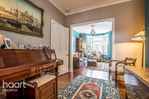 18 Worlingham Road, London, SE22 9HD