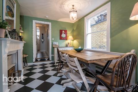 18 Worlingham Road, London, SE22 9HD