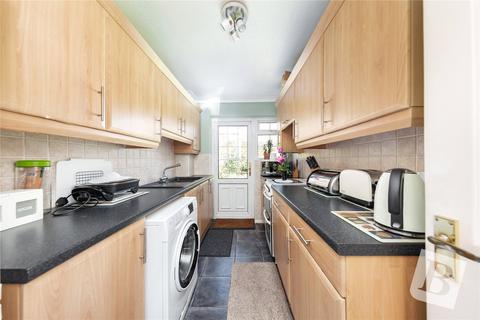 2 Broadwater Green, Laindon, Basildon, SS15 6BG