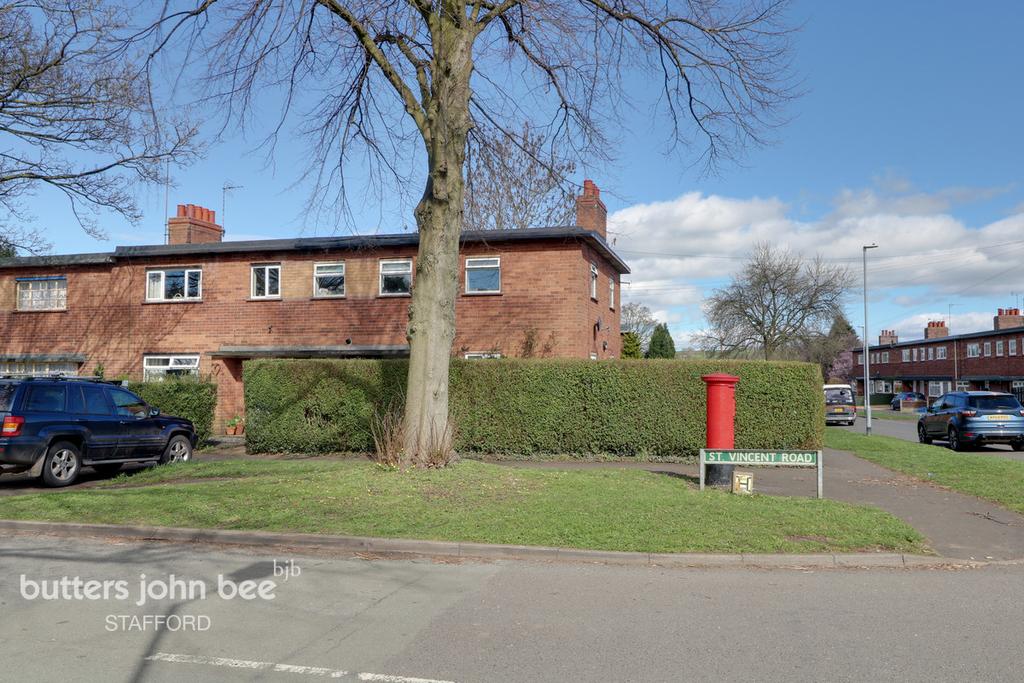 St Vincent Road, STONE 3 bed end of terrace house £180,000