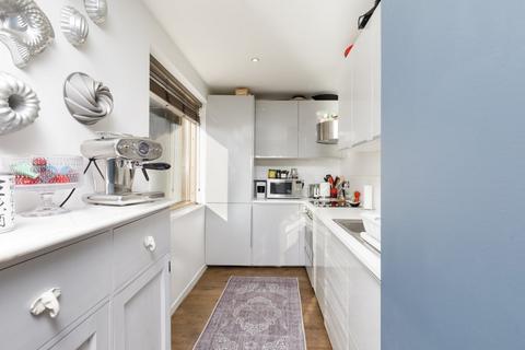 Studio to rent, Gainsborough Studios South, Poole Street,  London, N1
