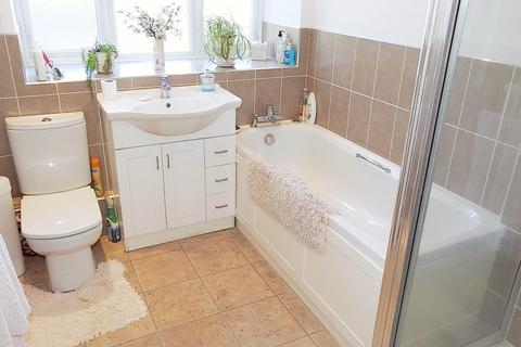 2 Holman Court, Ewell, Epsom, KT17 2AJ