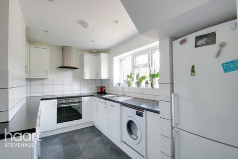 25 Fellowes Way, Stevenage, SG2 8BW