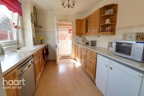 8 Wallace Road, Doncaster, DN4 0UP