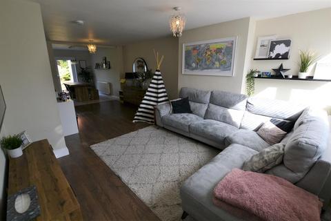 43 Broadleas, Bristol, BS13 7PL