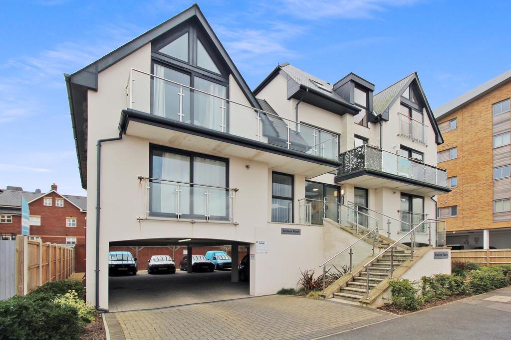 Norton Way, Poole 1 bed apartment £825 pcm (£190 pw)