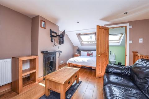 36 Belsize Avenue, London, W13 9TF