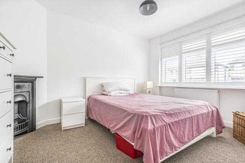 82 Constance Crescent, Bromley, BR2 7QQ