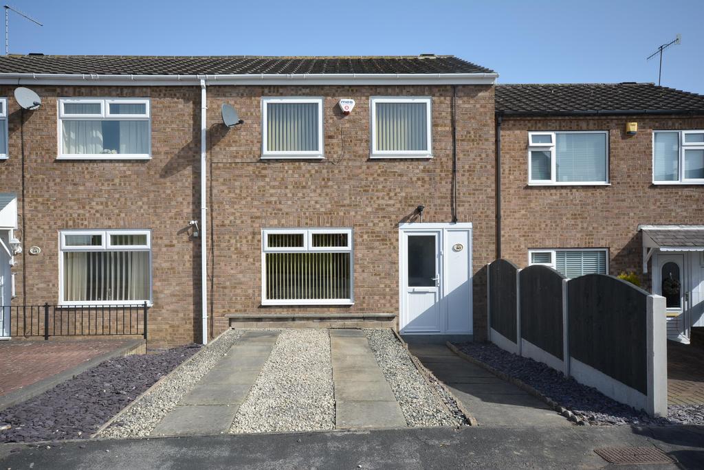 Ruston Close, Holme Hall, Chesterfield, S40 4RY 2 bed townhouse £130,000