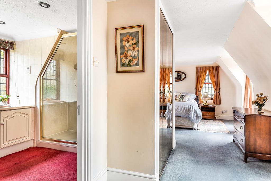 Bedroom One/En-suite