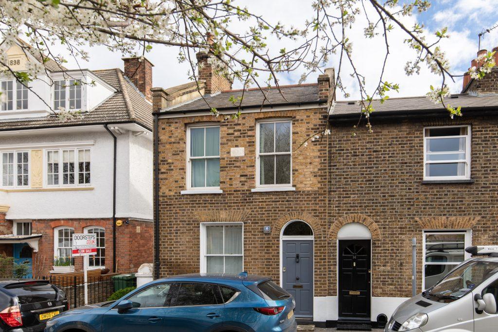 Watson St, Deptford, London SE8 2 bed end of terrace house £650,000