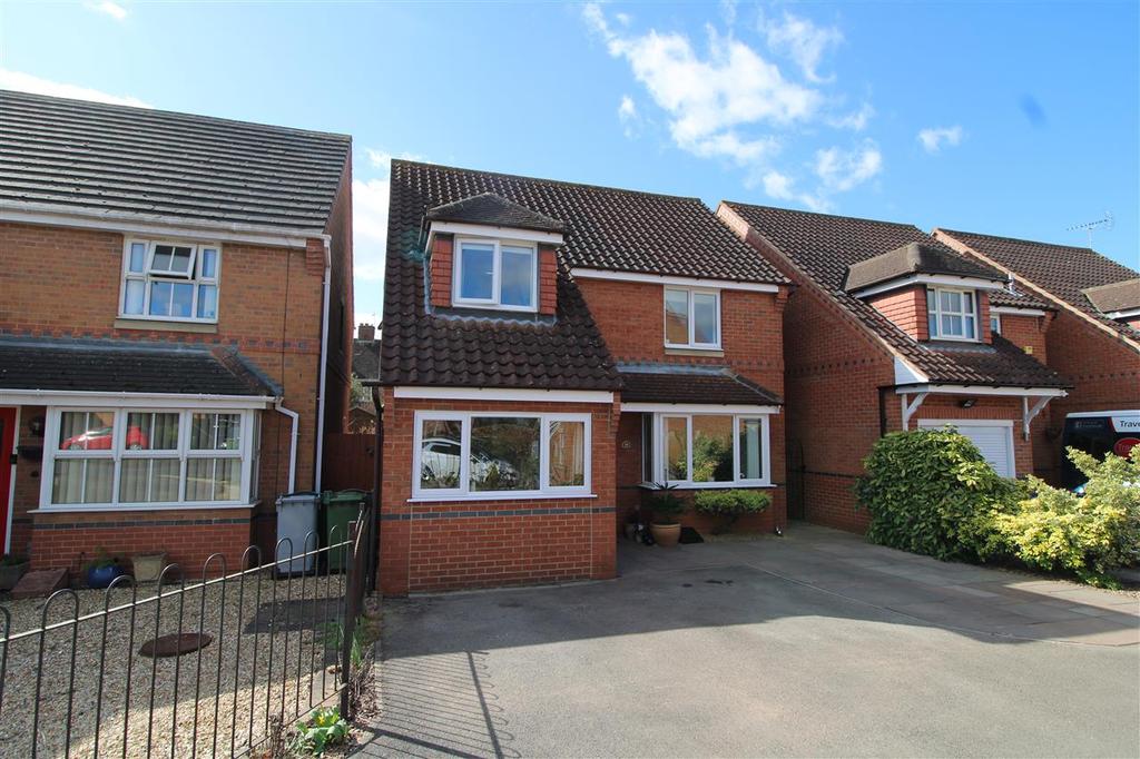 Robert Dukeson Avenue, Newark 3 bed detached house £220,000