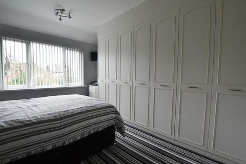 125 Stroud Road, Shirley, Solihull, B90 2JX