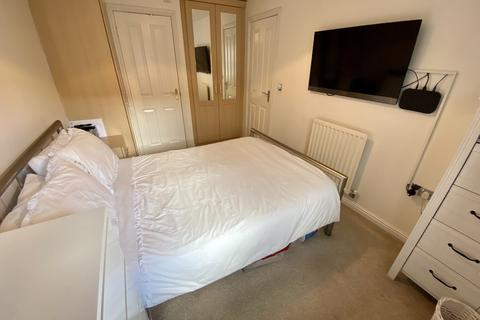 12 Edgecote Close, Manchester, M22 4UT