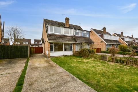53 Weavers Way, Ashford, TN23 5DY