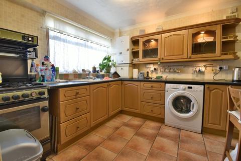 29 Arden Road, Barton Under Needwood, Burton-on-trent, DE13 8LE