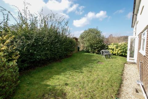 19 Mitchell Avenue, Hartley Wintney, Hook, RG27 8HA