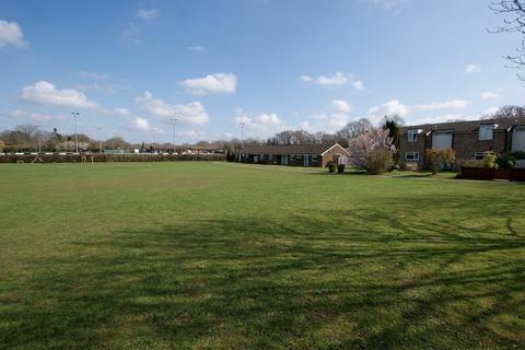 19 Mitchell Avenue, Hartley Wintney, Hook, RG27 8HA