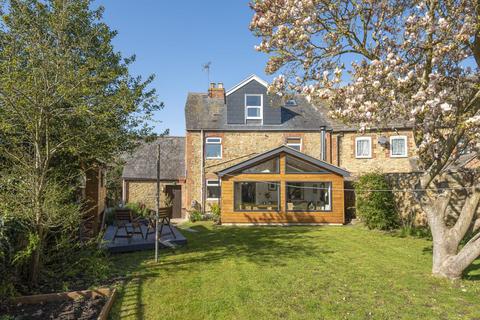 22 Bromsgrove, Faringdon, SN7 7JQ