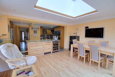 49 Beaumont Road, Purley, CR8 2EJ
