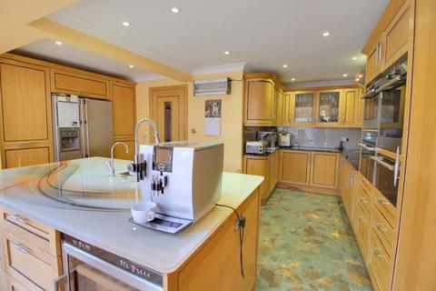 49 Beaumont Road, Purley, CR8 2EJ